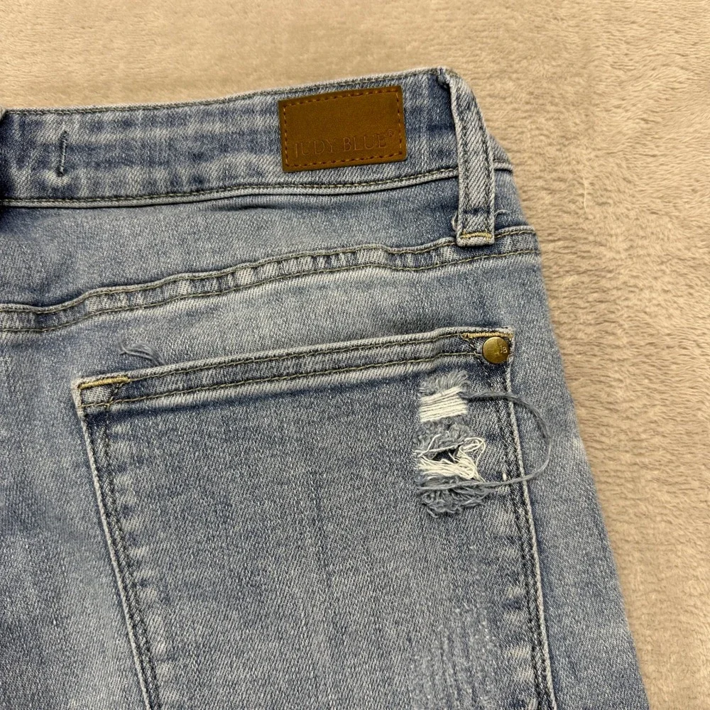 Judy Blue Jeans Women's 11/30 Hilaria Hi Rise Distressed Skinny Light Wash Denim